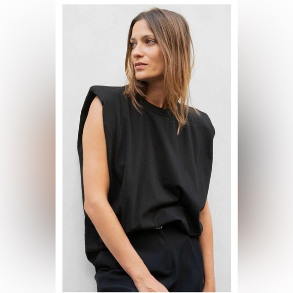 The Frankie Shop Eva Padded Shoulder Muscle T-Shirt Black Size Extra Small. - Picture 3 of 14